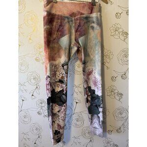 Anthropologie Pure + Good leggings size medium Frosted Floral Pants 031